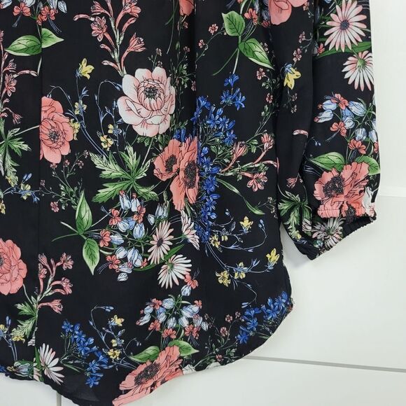 Pleione floral blouse size medium - Picture 5 of 8